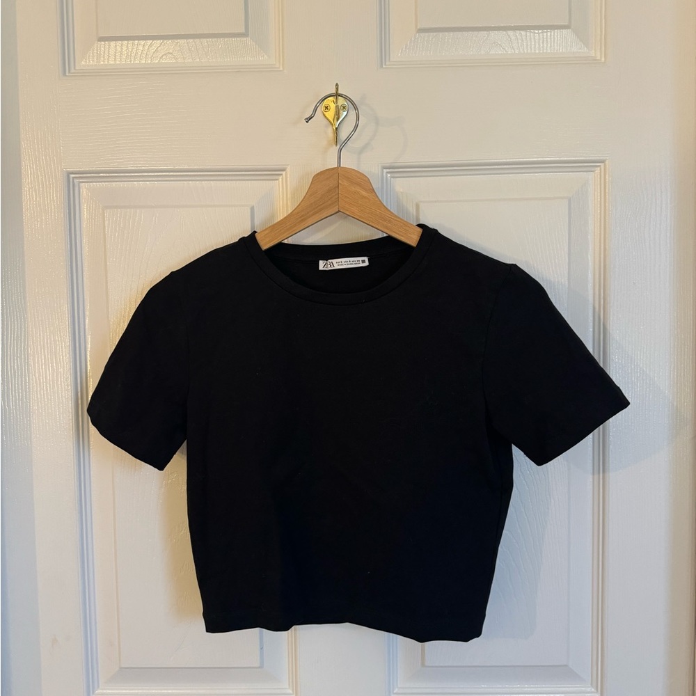 ZARA Black Cropped Tee